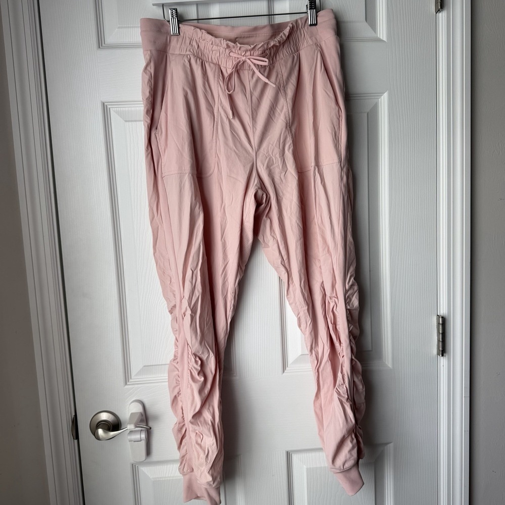Lululemon Womens Beyond The Studio Joggers 28" High Rise Size 12 Pink